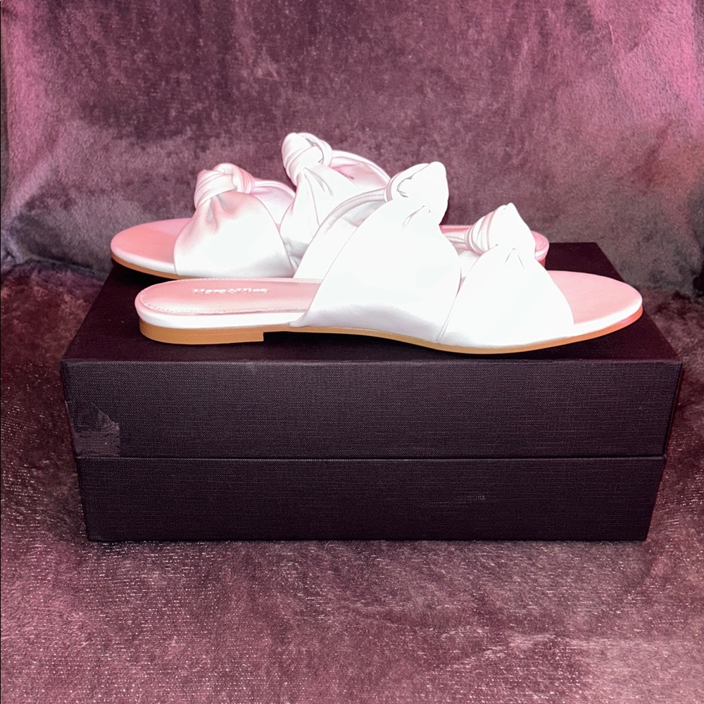 Mara & Mine White Knotted Slide Sandals - Picture 2 of 7
